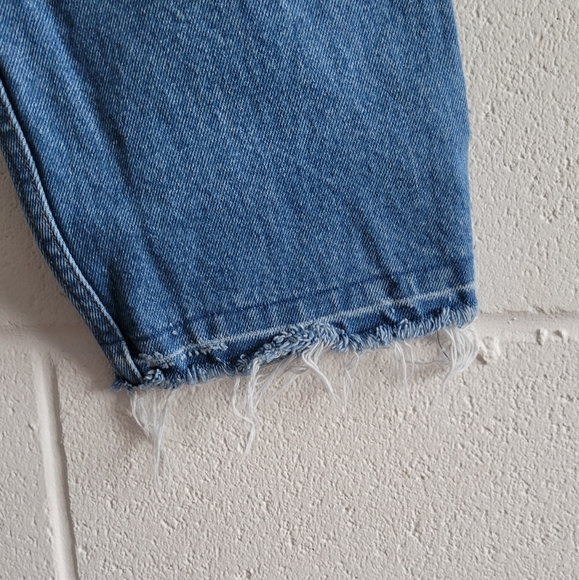 UO BDG Jeans Light Wash Straight Cut Off Denim Distressed Ankle - Picture 6 of 7